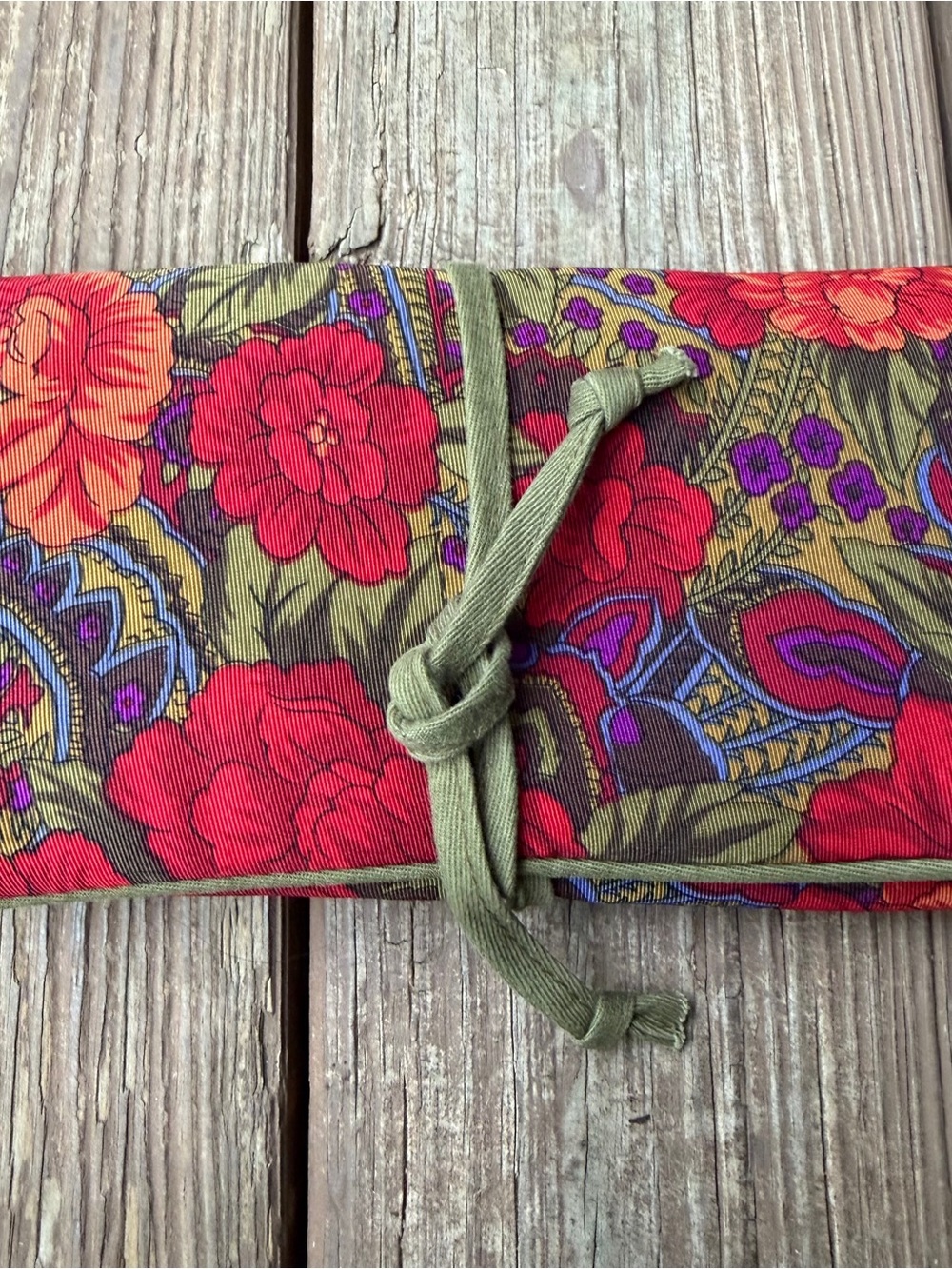 Vintage Victoria’s Secret Floral Jewelry Roll Travel Organizer Cosmetic Case